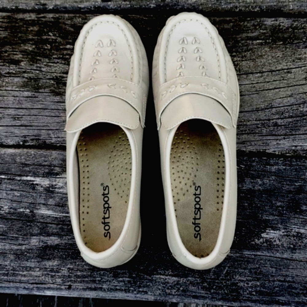 SOFTSPOTS MOCCASIN  LEATHER UPPER SIZE 5 1/2 - Picture 6 of 16